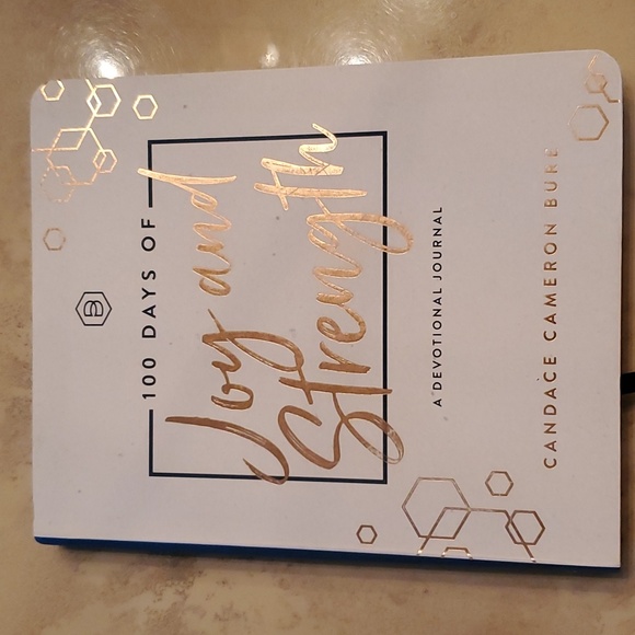 100 Days of Joy & Strength Devotional Journal - Picture 1 of 3